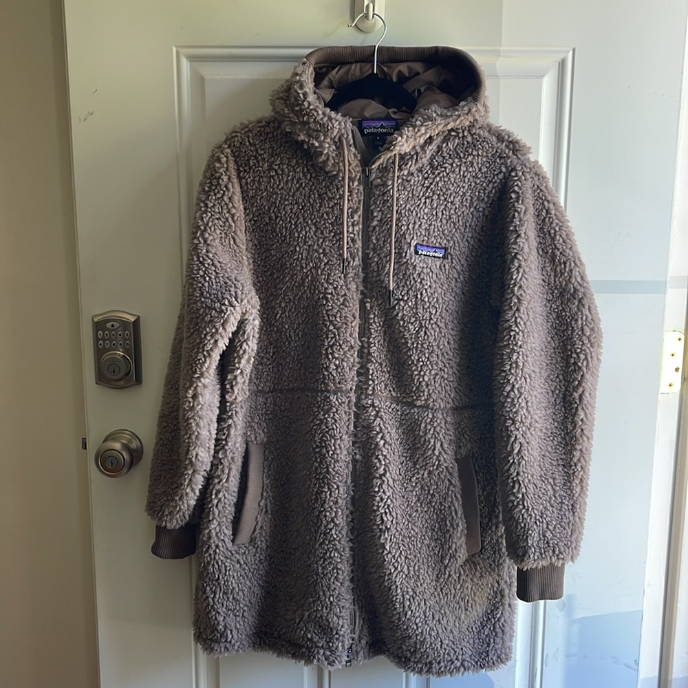 Patagonia Dusty Rose Parka Furry Taupe Medium Womens